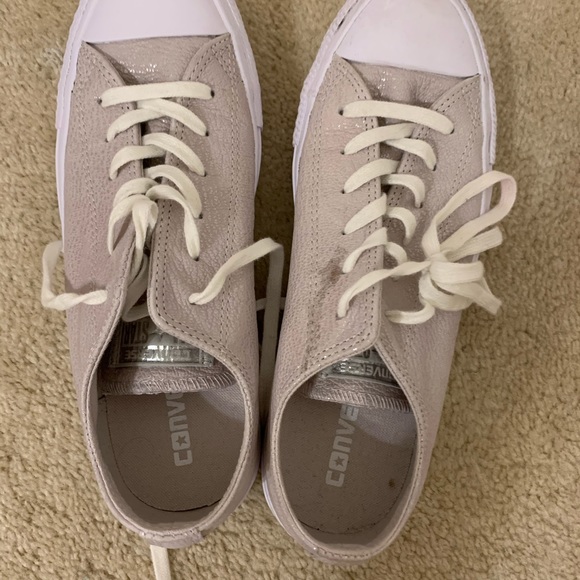 TAN CONVERSE SNEAKERS SIZE 7 - Picture 5 of 6